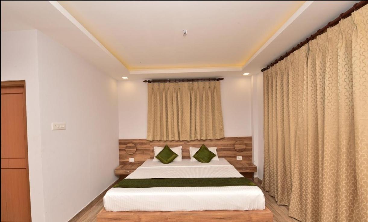 Castle Residency Hotel Shillong Exterior photo